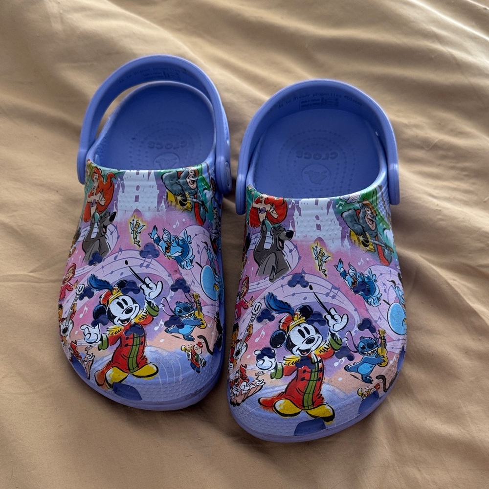 CROCS Kids' Lavender Disney Mickey Mouse & Friends Clogs